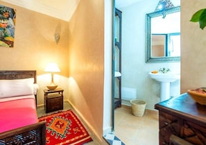 1 bedroom, Internet