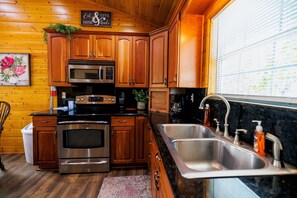 Fridge, microwave, oven, stovetop - Rio Escondido Dragon Fly (UVALDE)