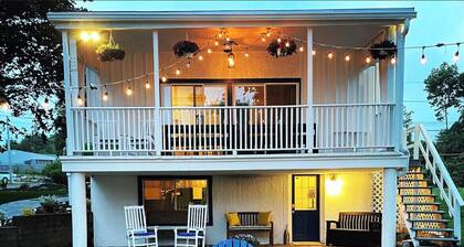 Private beach; firepit, outdoor shower, AC, two kitchens, laundry, covered patio