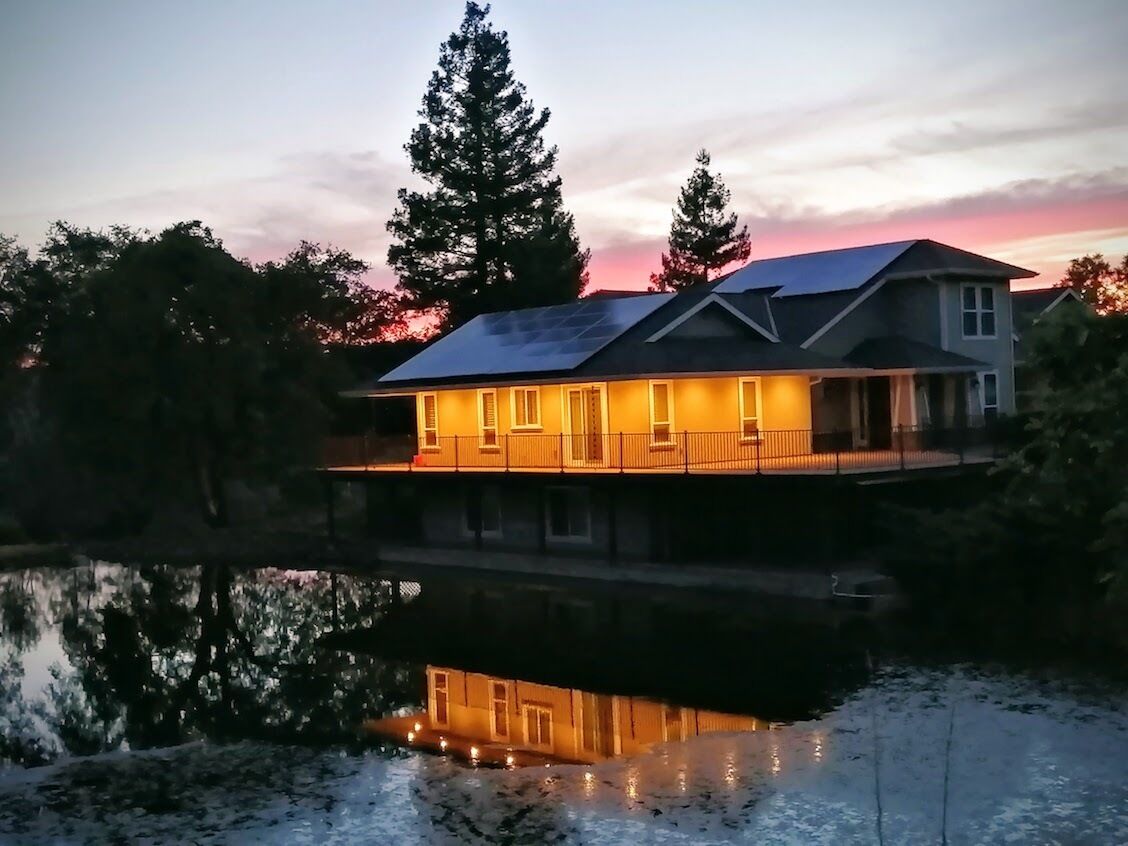 Gated Family Friendly Waterfront Guest Suite