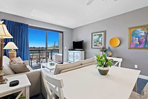 Tv, dvd-afspiller, kontorer