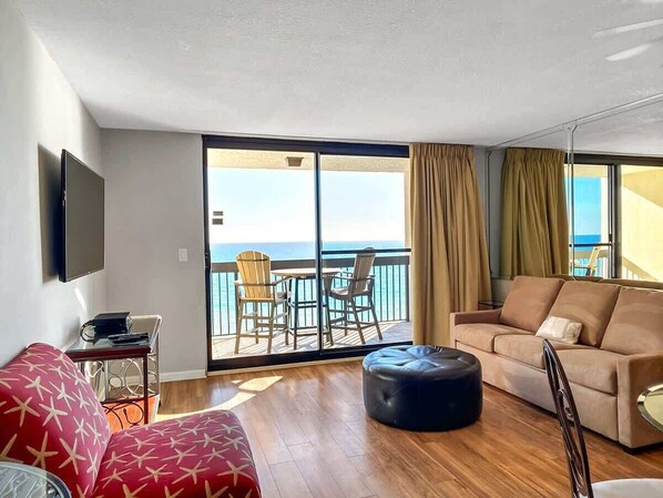 TV, DVD player, offices