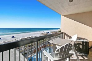 Outdoor dining - SunDestin 1BR Condo With Bright Open Living and Gulf Views - Unit 0409 (Destin)