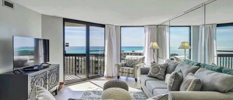 Televisión, reproductor de DVD y oficina