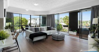 Executive Three Bedroom Unit overlooking Resort Style Pool and Parking