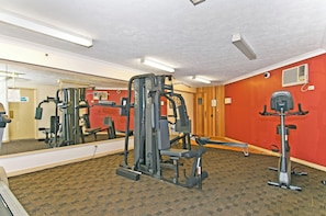 Fitness facility - Executive Three Bedroom Unit overlooking Resort Style Pool and Parking   (Kangaroo Point)
