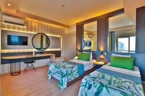 Minibar con artículos gratuitos y wifi gratis