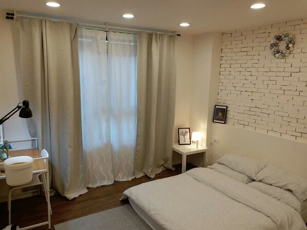 1 phòng ngủ, bộ đồ giường cao cấp, trang trí khác biệt 