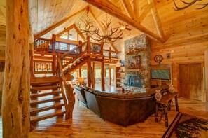 المنشأة من الداخل