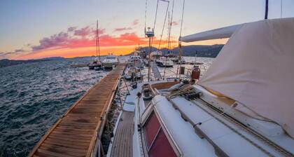 A night on the water?<br> (Pat's boat)