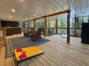 Interior - Just Peachy - Lake view | Mountain Community | Hot Tub | Kayak (Blue Ridge)