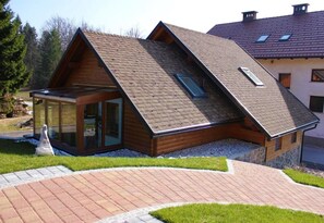 Exterior - Countryside Hut 800m From Ski (Idrija)