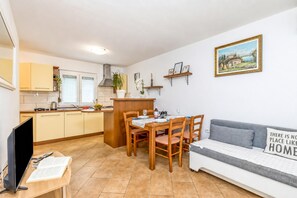Family House, 1 Bedroom, Balcony, Mountainside (House In The Vineyards) | Interior - House In The Vineyards (Ankaran)
