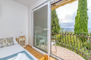 Uklassifisert bilde, 5 av 27, knapp