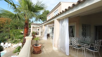 Restauration extérieure