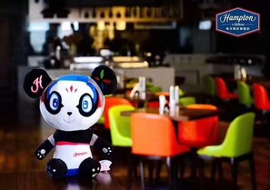 Bar (on property) - Zhujiang New Town Hampton Hilton (Guangzhou)