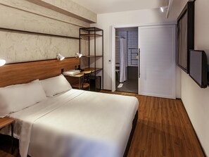 Standard Room, 1 Double Bed, Accessible (Accessible) | Minibar, in-room safe, desk, blackout drapes - ibis Caucaia Porto do Pecém (Caucaia)