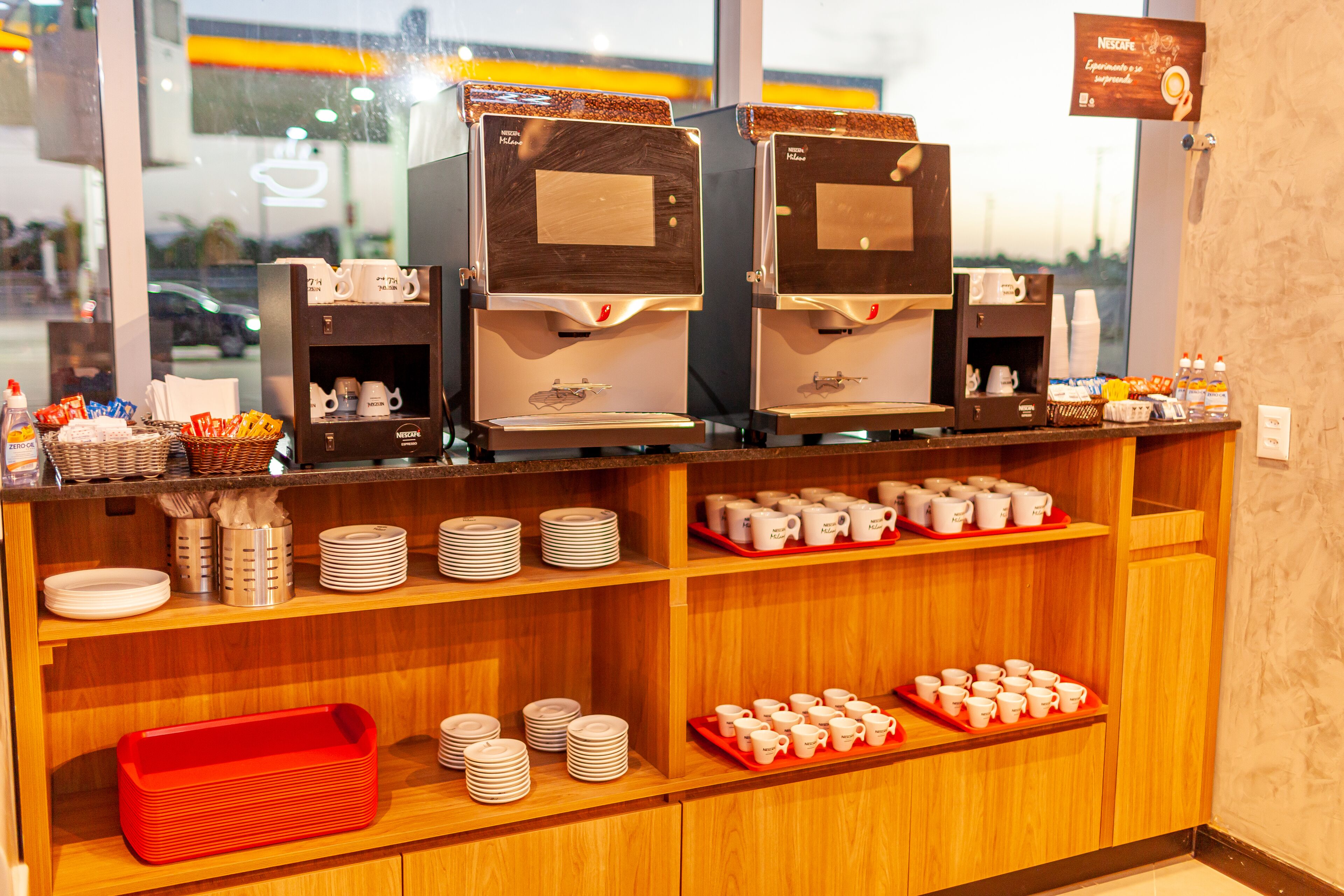 daily buffet breakfast (brl 35 per person)