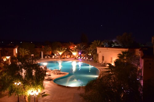 Palms Hotel Club