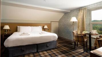 1 Schlafzimmer, individuell dekoriert, individuell eingerichtet