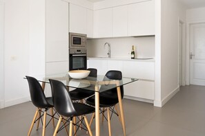 Dining - Mercedes Rooms & Suites, Puerto del Carmen (Tías)