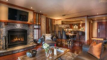 Smart TV, fireplace, stereo