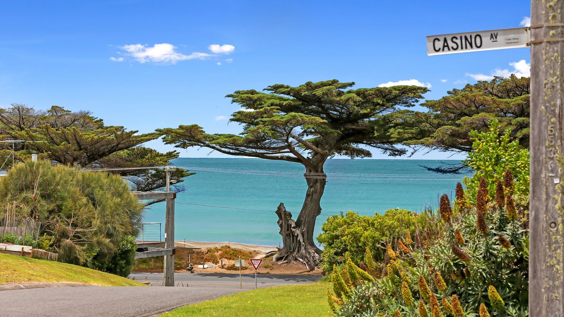 Utsikt mot strand/hav