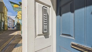 Apartment (2 Bedrooms) | Floor plan - Sea Legs (Tenby)