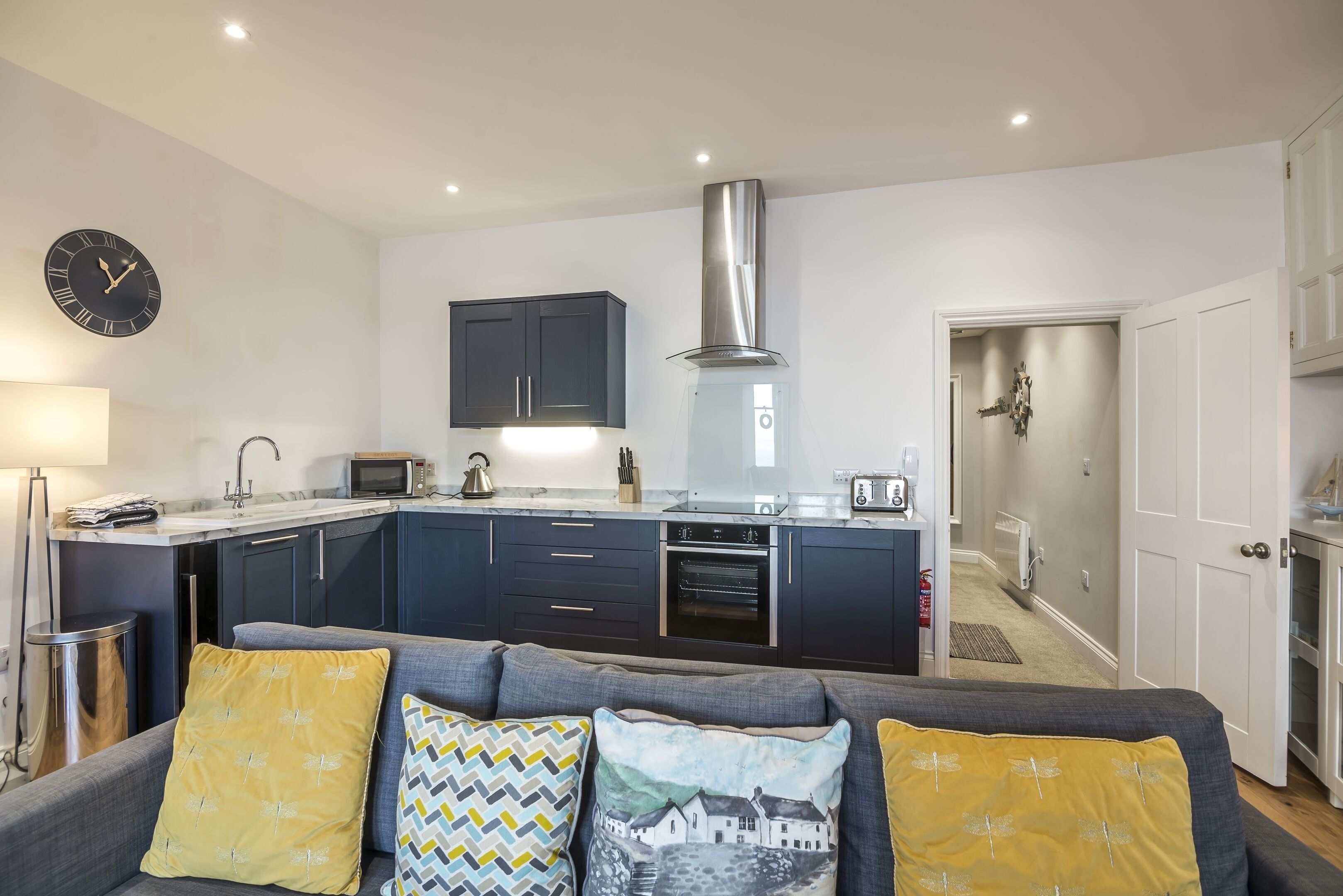 Apartment (2 Bedrooms) | Living area | Plasma TV