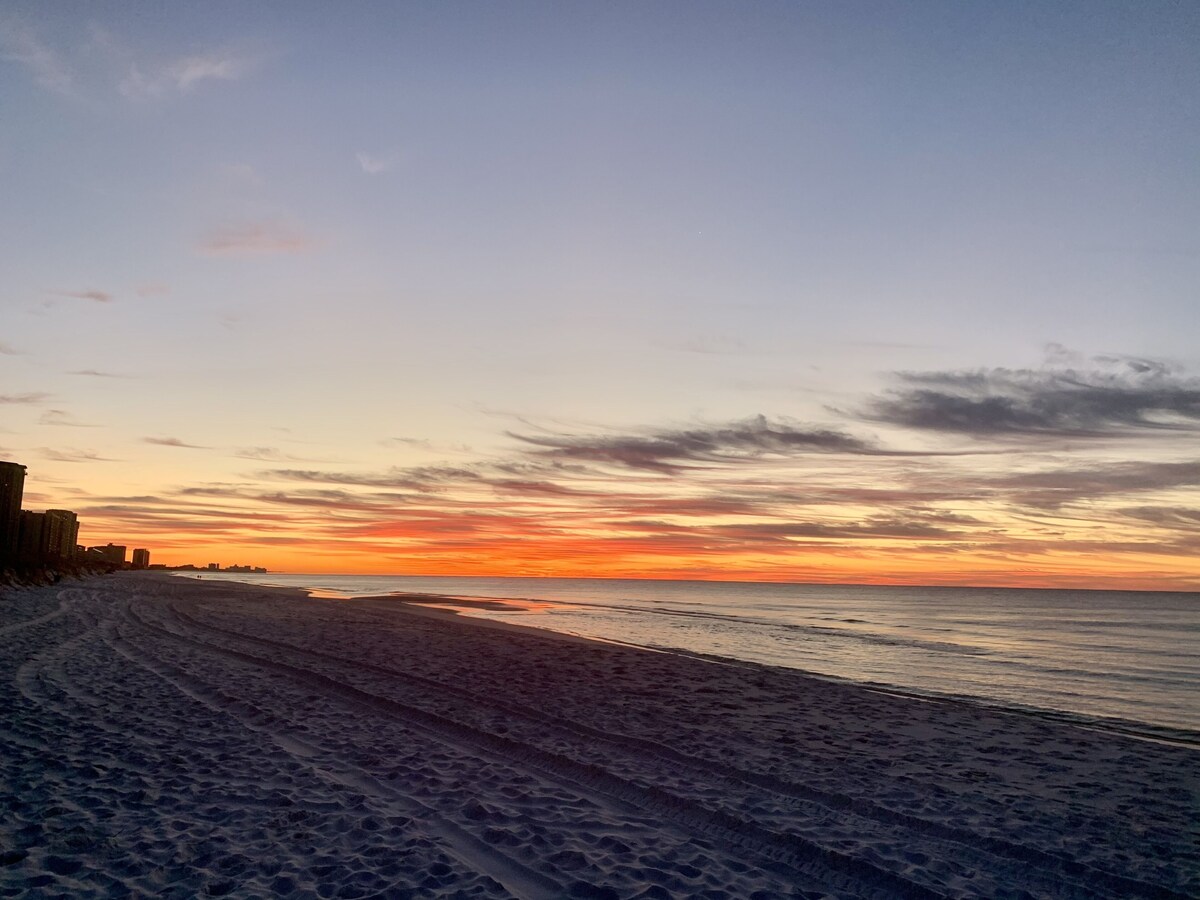 Photo 4 of On the beach! 3 br townhome @ Southbay by Florida Sunshine!