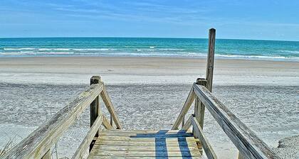 5 BD 4.5 BA sleeps 15, oceanviews/hot tub/elevator