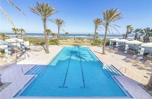 Piscine extérieure, piscine chauffée
