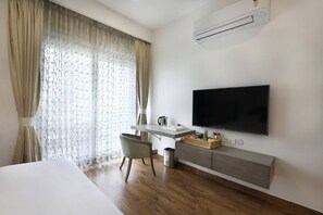 1 habitación, escritorio, tabla de planchar con plancha y wifi gratis 