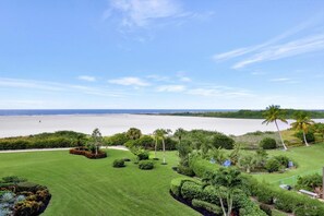 House (Sunset House 403 North) | Property grounds