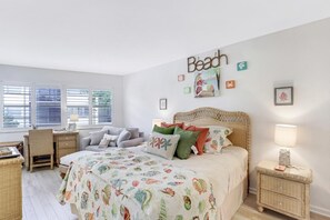 コンドミニアム キングベッド 1 台ソファーベッド付き (Beautiful condo with pools, spas, ten) | 1 室のベッドルーム