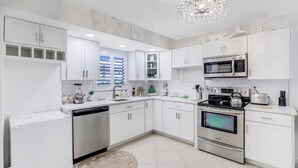 Condo, 1 King Bed with Sofa bed (Beautiful condo with pools, spas, ten) | Private kitchen - Beautiful Condo With Pools, Spas, Tennis and Dining (Marco Island)