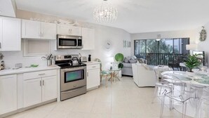 Condo, 1 King Bed with Sofa bed (Beautiful condo with pools, spas, ten) | Private kitchen - Beautiful Condo With Pools, Spas, Tennis and Dining (Marco Island)