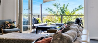 Aquavista; Beach, Lake, Ping Pong and Pool Table.