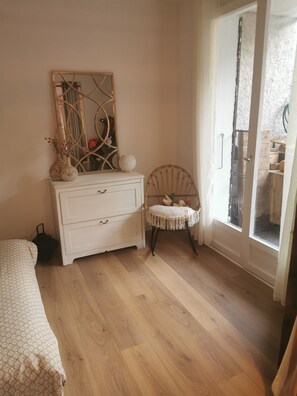 1 chambre, fer et planche Ă repasser, Wi-Fi