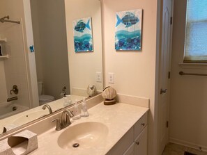 シャワー付き浴槽