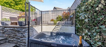 Y Nyth - One Bedroom House, Sleeps 2