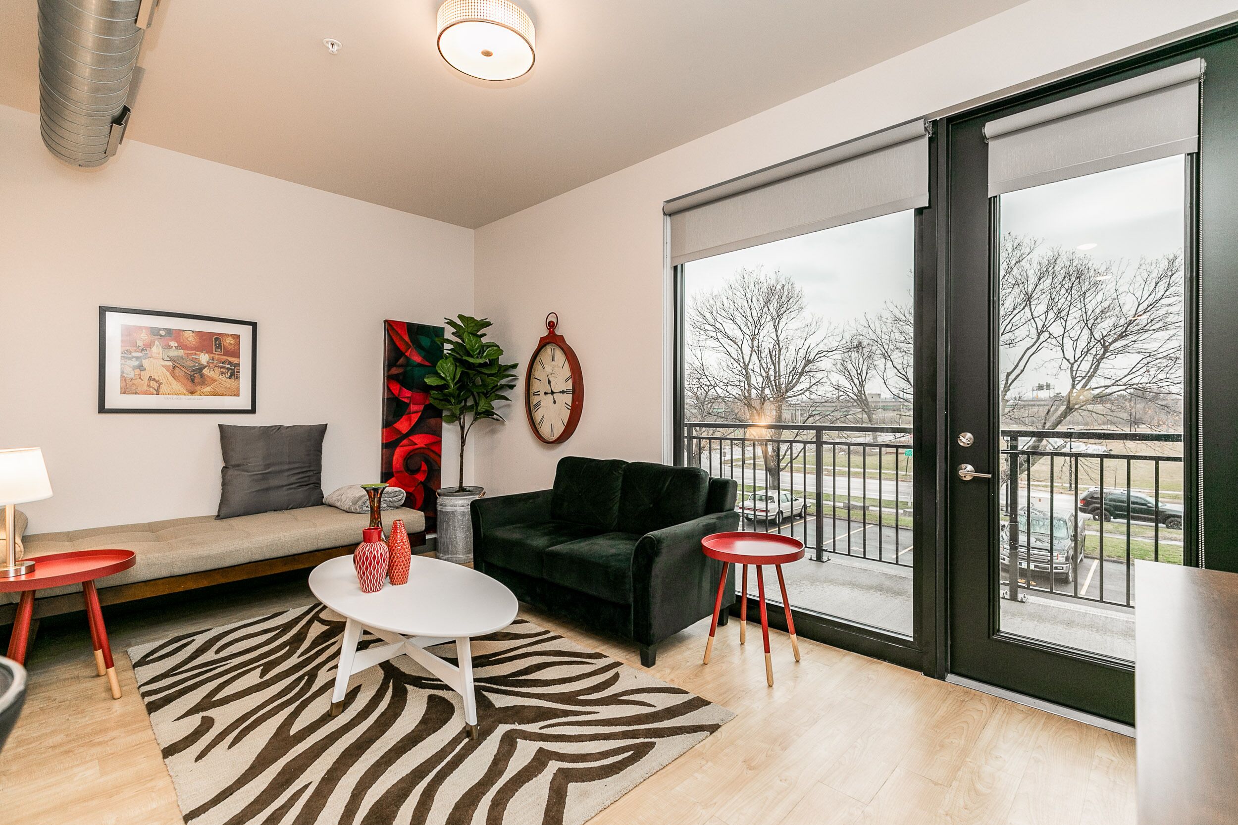 Cedar Rapids Long Term Furnished Kingston Apt