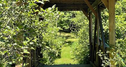 Cozy Cottage Escape on 123 acres