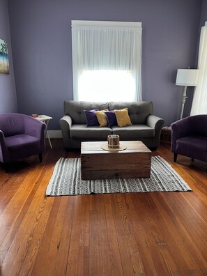 Smart TV, DVD player, books