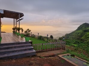 Terrace/patio - Valley View Home Stay (Gaganbavda)