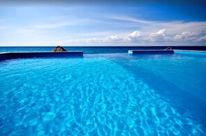 Outdoor pool, a heated pool - Cozumel oceanfront beauty - Relax with a view (San Miguel de Cozumel)