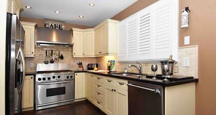 2 Bedroom plus Office Executive Bungalow in West Rouge