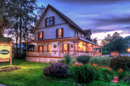 Private Cottage at Saisons Inn in Ellicottville, New York