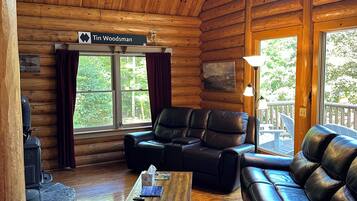 Smart TV, lareira, videogames, DVD player