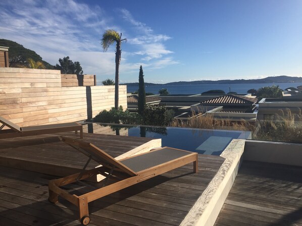 Piscine extérieure, piscine chauffée